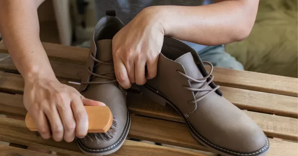 راهنمای کامل شستن کفش چرم طبیعی و مصنوعی